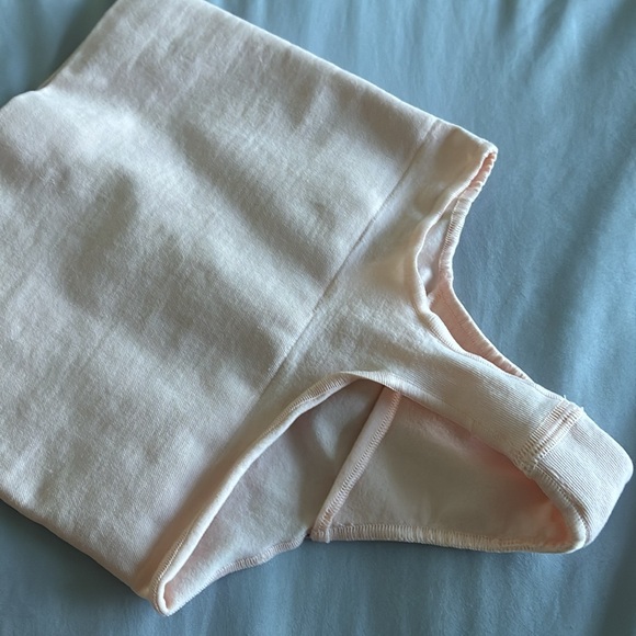 NWOT SKIMS shape wear  MID WAIST THONG with strong support in XXS/XS (size 0-2) - Picture 5 of 5